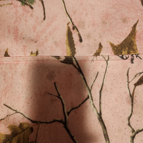 Realtree pink camo hoodie - Picture 4 of 8